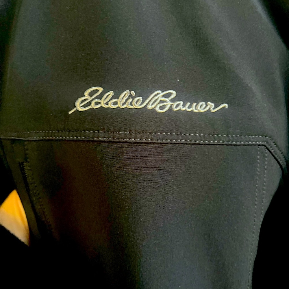 Men’s Eddie Bauer Point Vista Softshell Jacket Black size XL